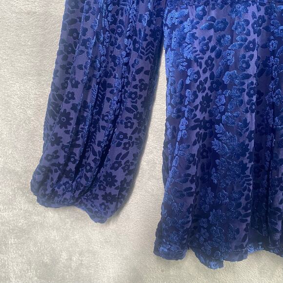 ModCloth Top 2X Blue Burnout‎ Velvet V- Neck Long Sleeve Floral Stretch Tunic - Picture 9 of 14